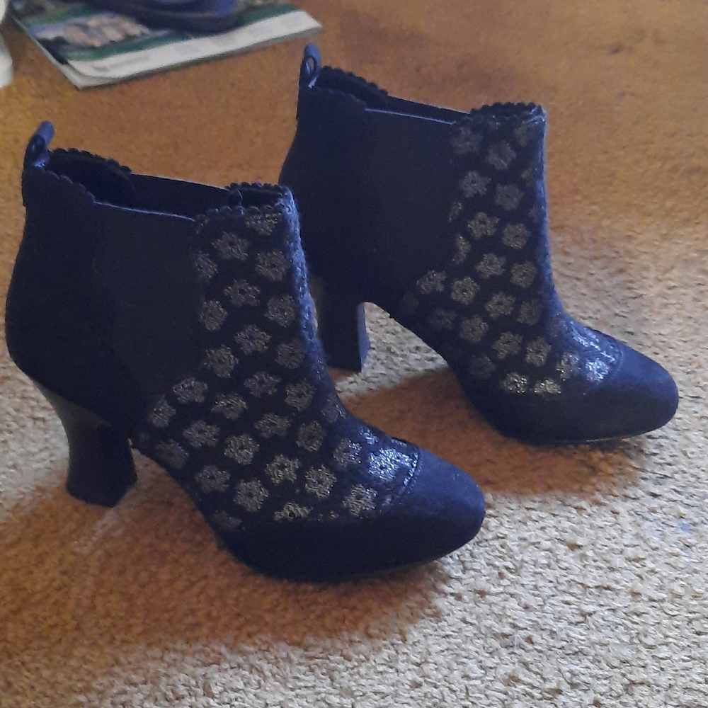 Never worn - Picture 4 of 4
